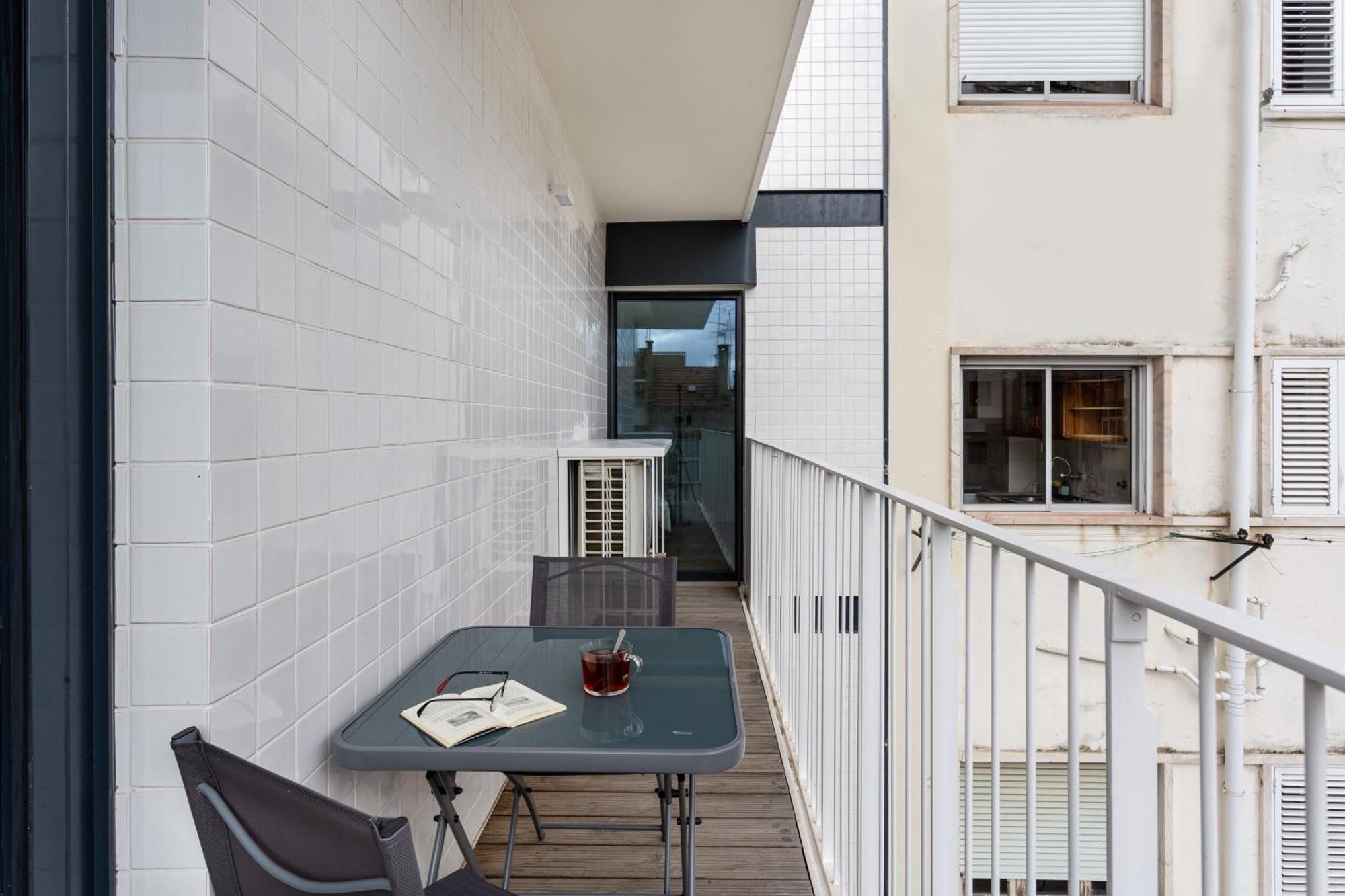 Appartement Joivy Chic With Balcony Near Liberdade Avenue